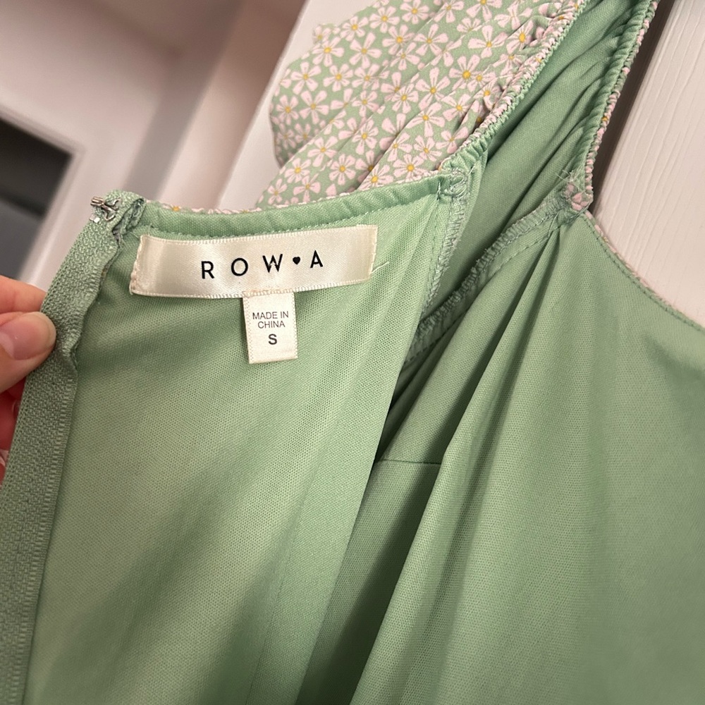 Green Ruffled Tie Front Mini Dress - Picture 6 of 6